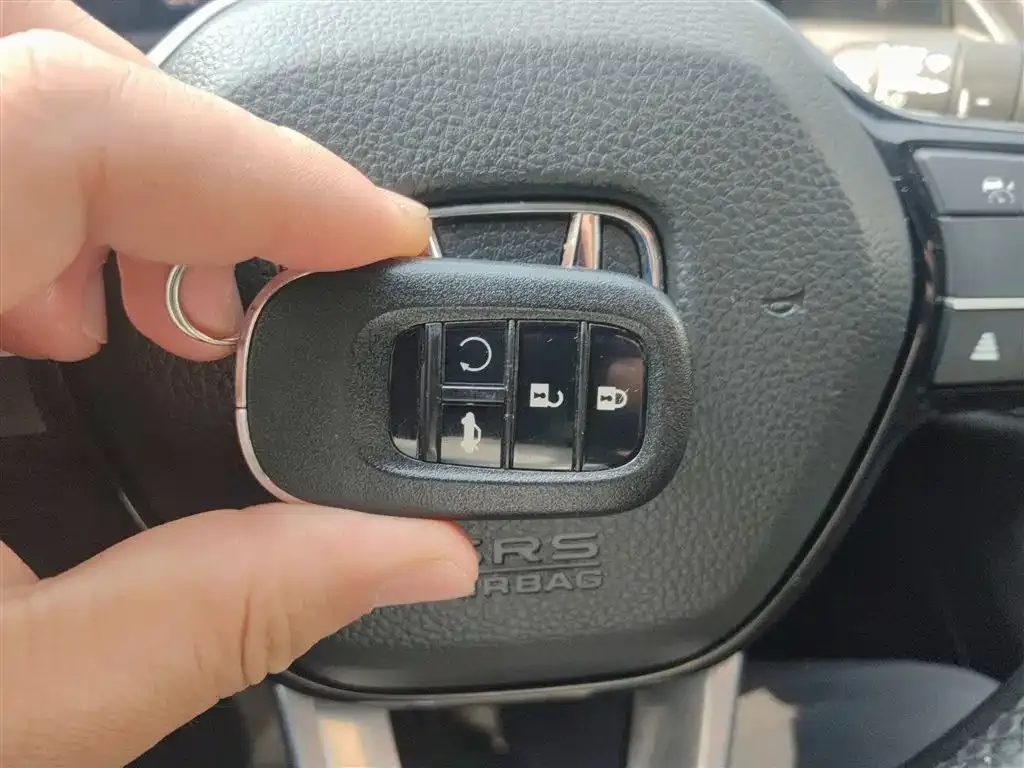 Honda Accord — фото 10