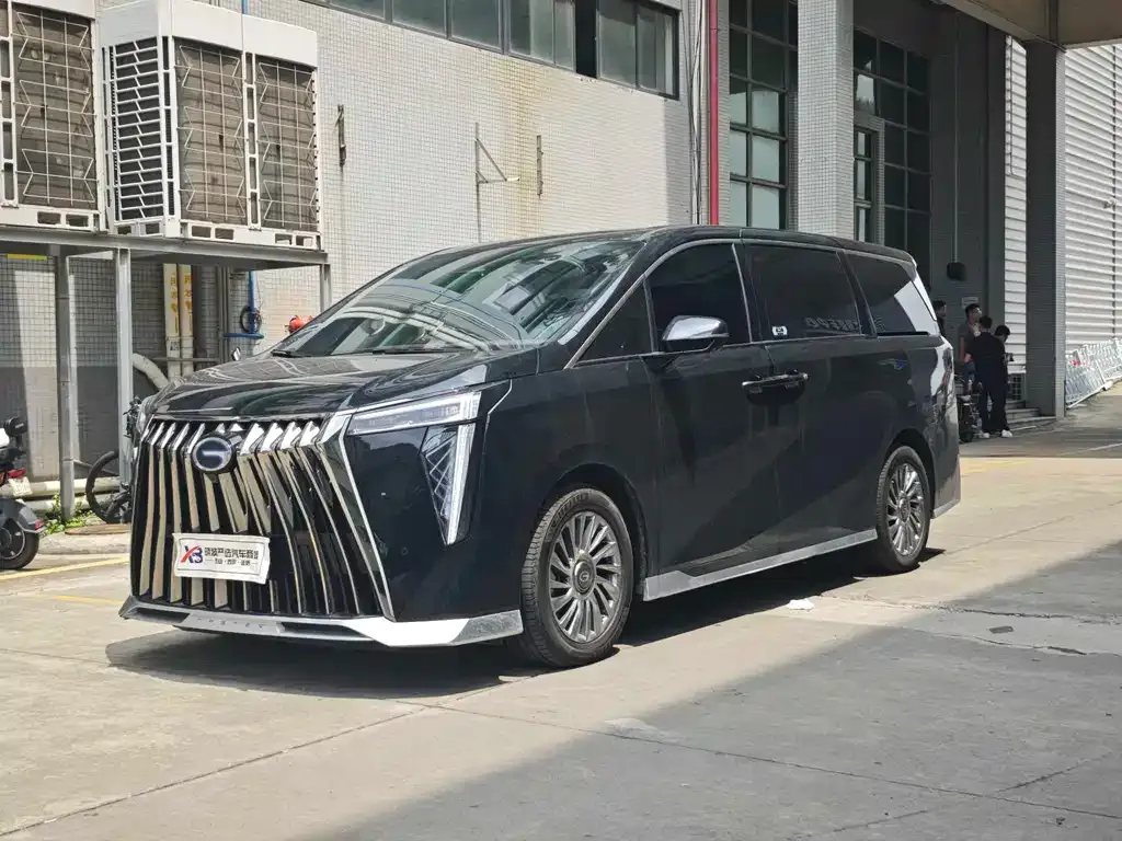 GAC Motor Trumpchi M8 — фото 1