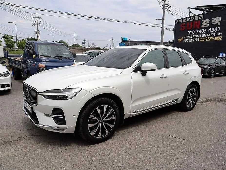 Volvo XC60 — фото 1