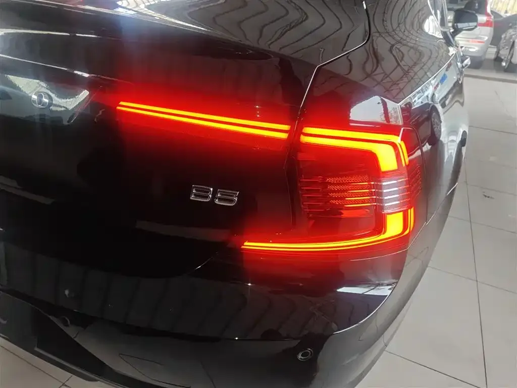 Volvo S90 — фото 2