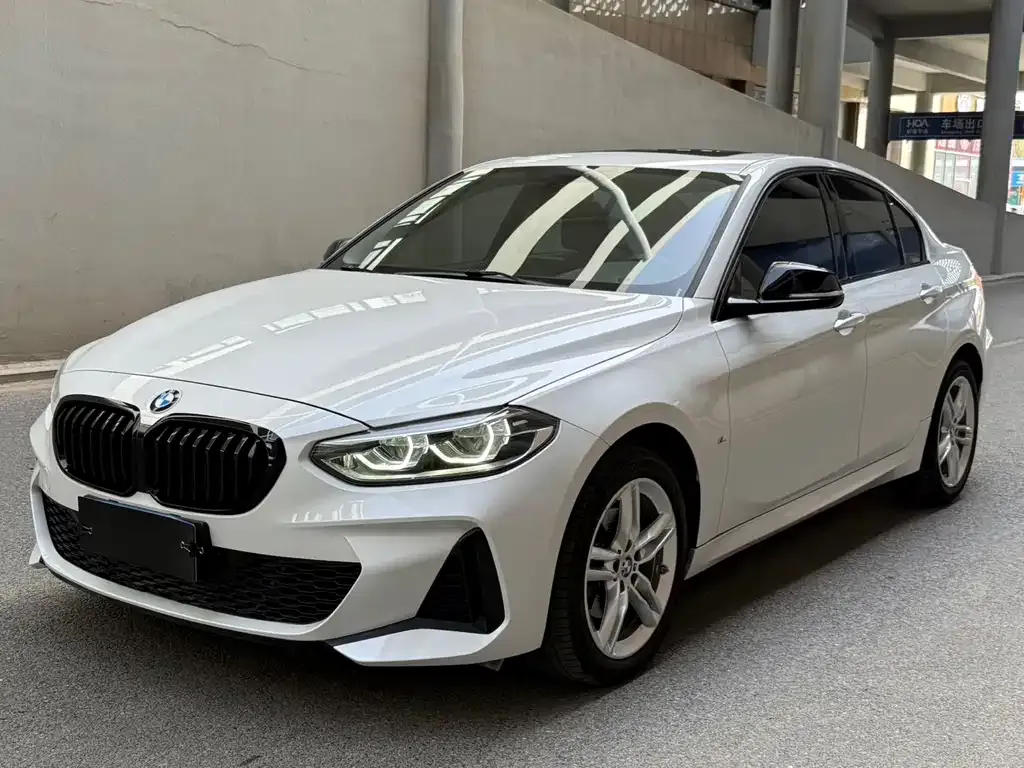 BMW 1 Series — фото 1