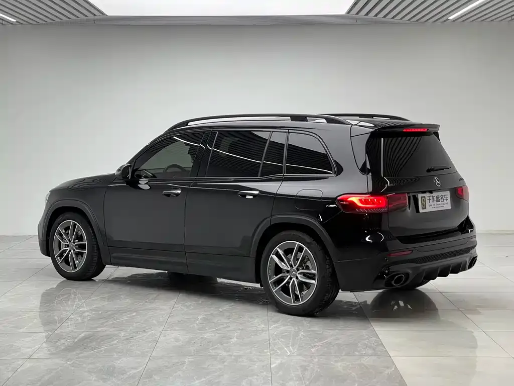 Mercedes-Benz GLB AMG — фото 3