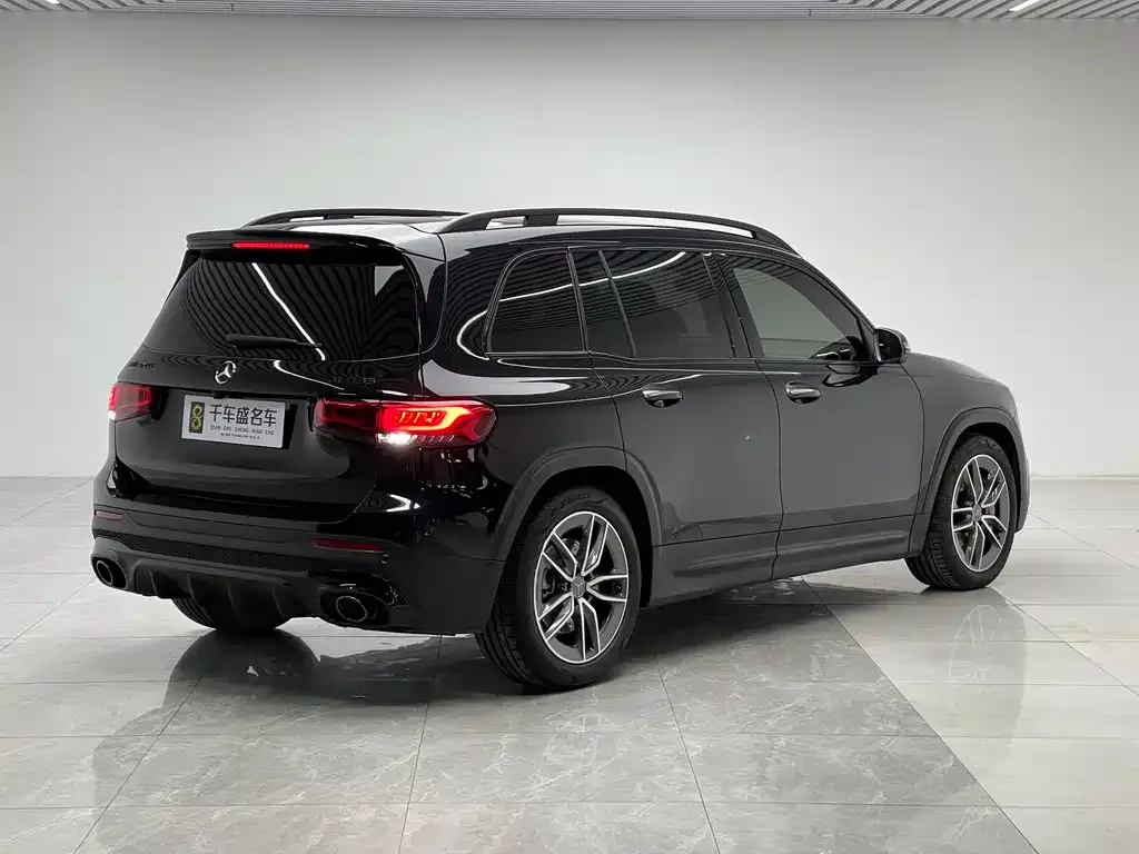Mercedes-Benz GLB AMG — фото 4
