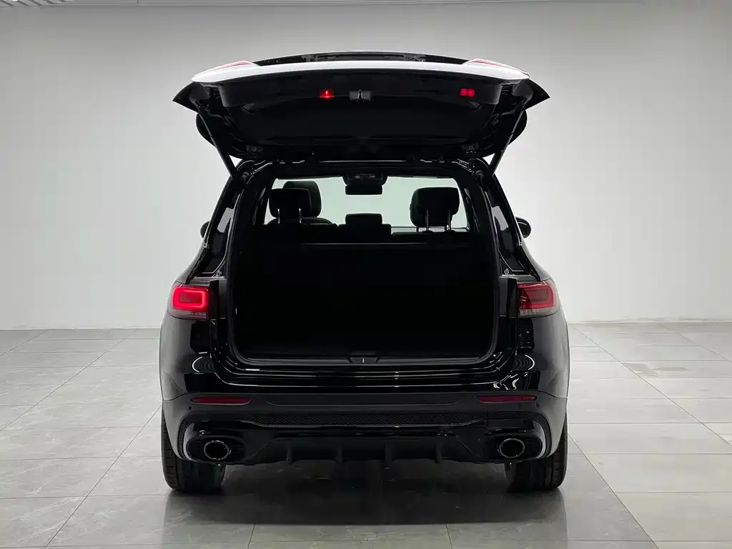 Mercedes-Benz GLB AMG — фото 10