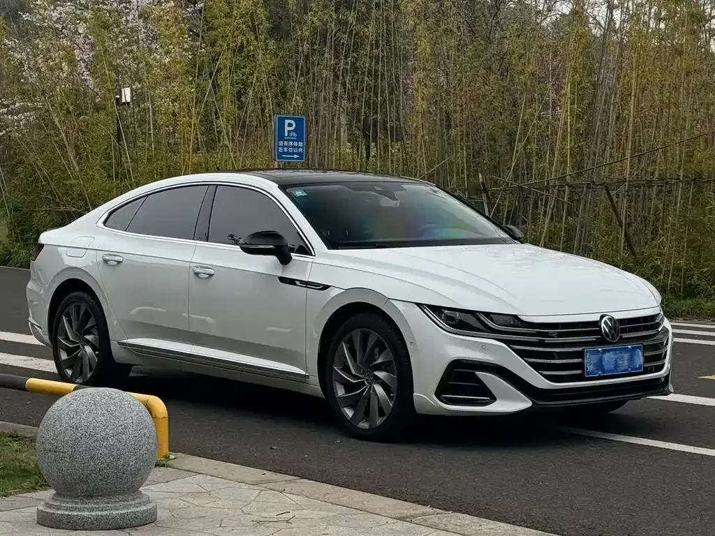 Volkswagen CC — фото 10
