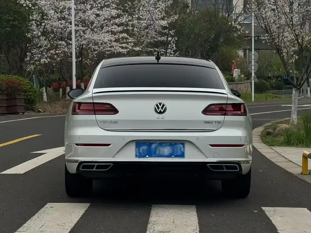 Volkswagen CC — фото 5