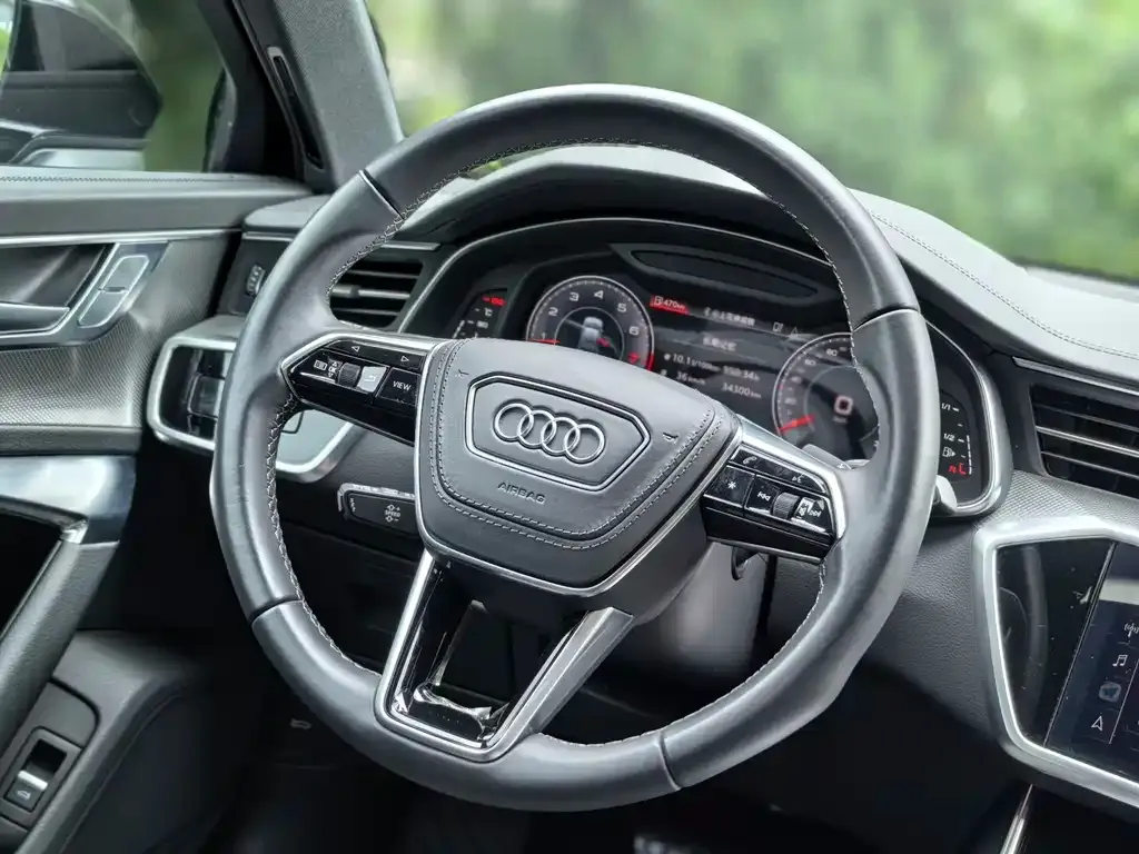 Audi A6L — фото 4