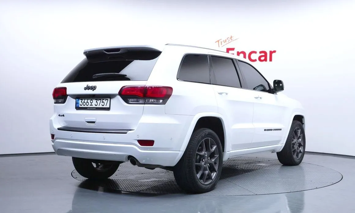 Jeep Cherokee — фото 3