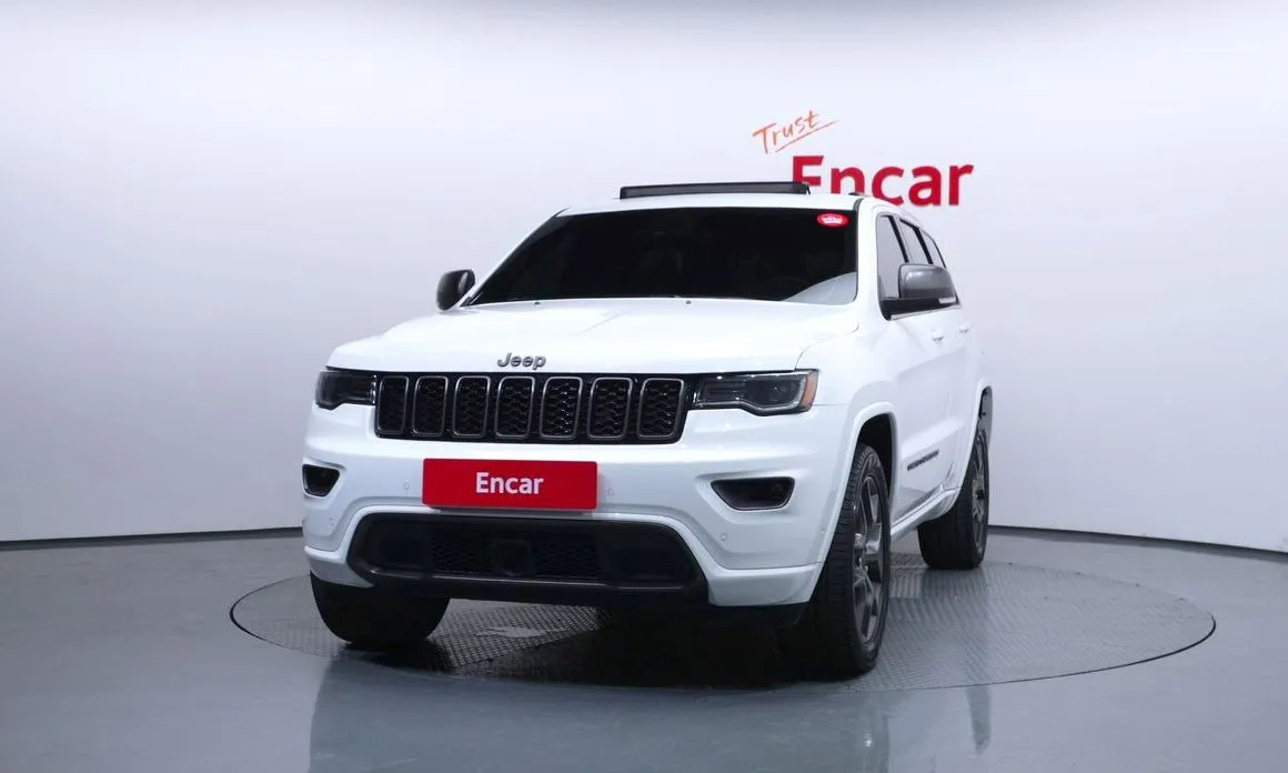 Jeep Cherokee — фото 4