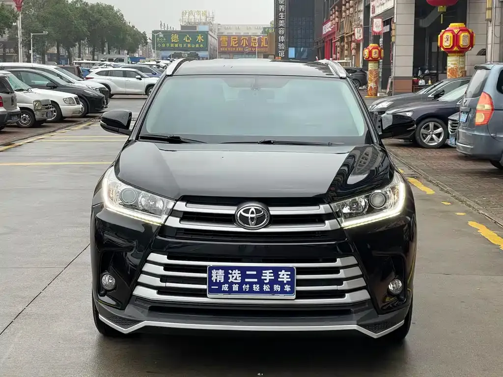 Toyota Highlander — фото 5