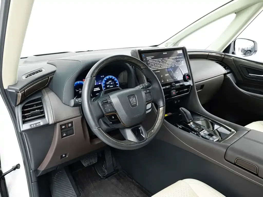 Toyota Vellfire — фото 10
