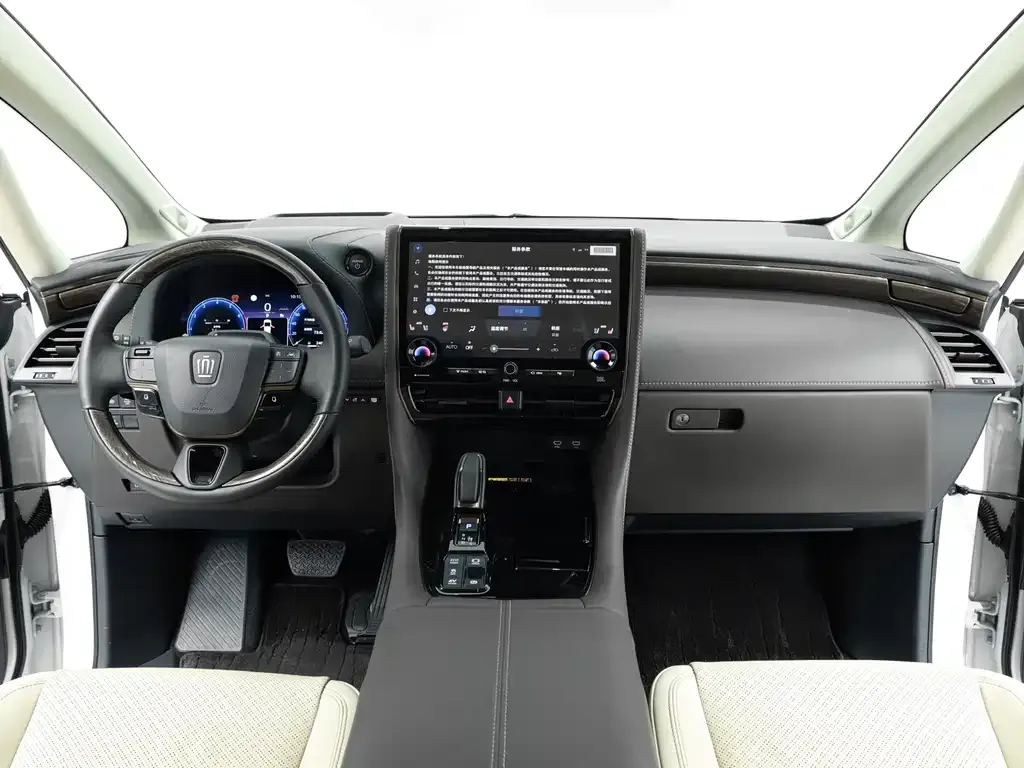 Toyota Vellfire — фото 9