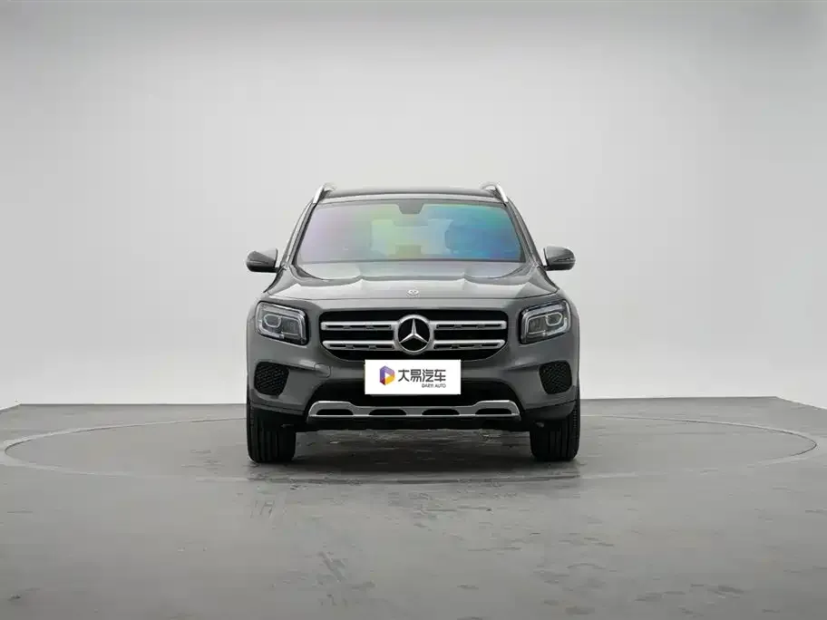 Mercedes-Benz GLB — фото 3