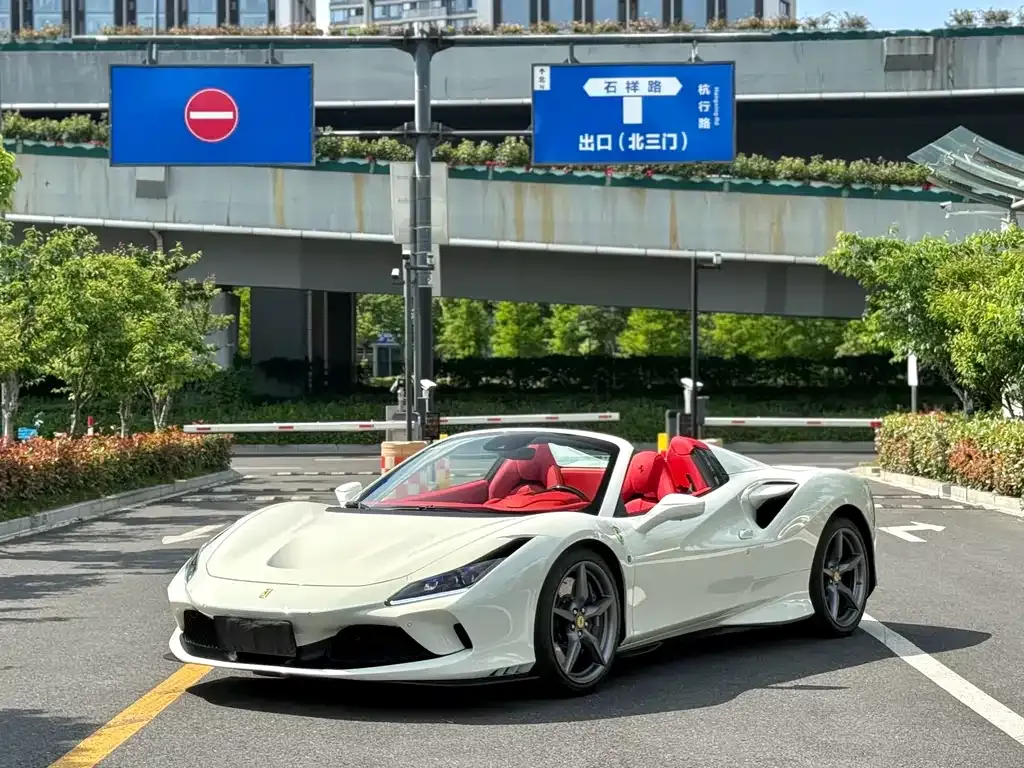 Ferrari F8 — фото 9