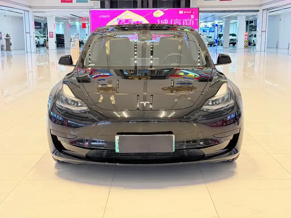 Tesla Model 3 — фото 8