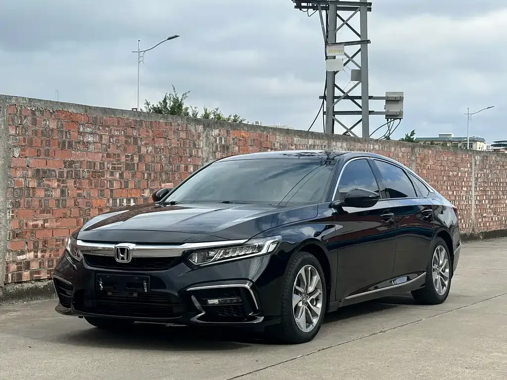 Honda Inspire — фото 1