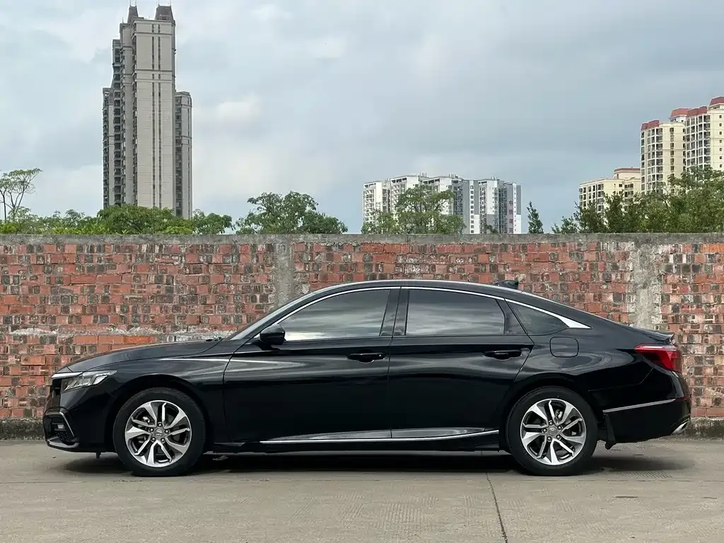 Honda Inspire — фото 6