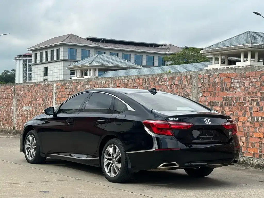 Honda Inspire — фото 5