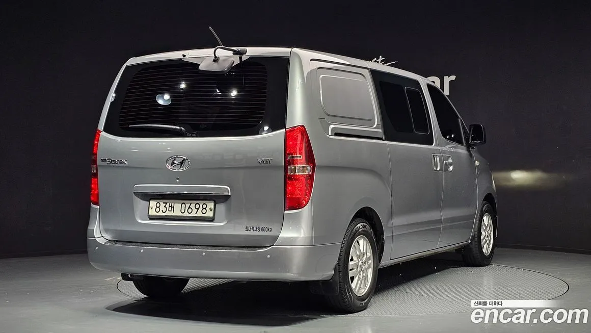 Hyundai Starex — фото 7
