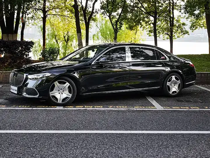 Mercedes-Benz S-Class — фото 1