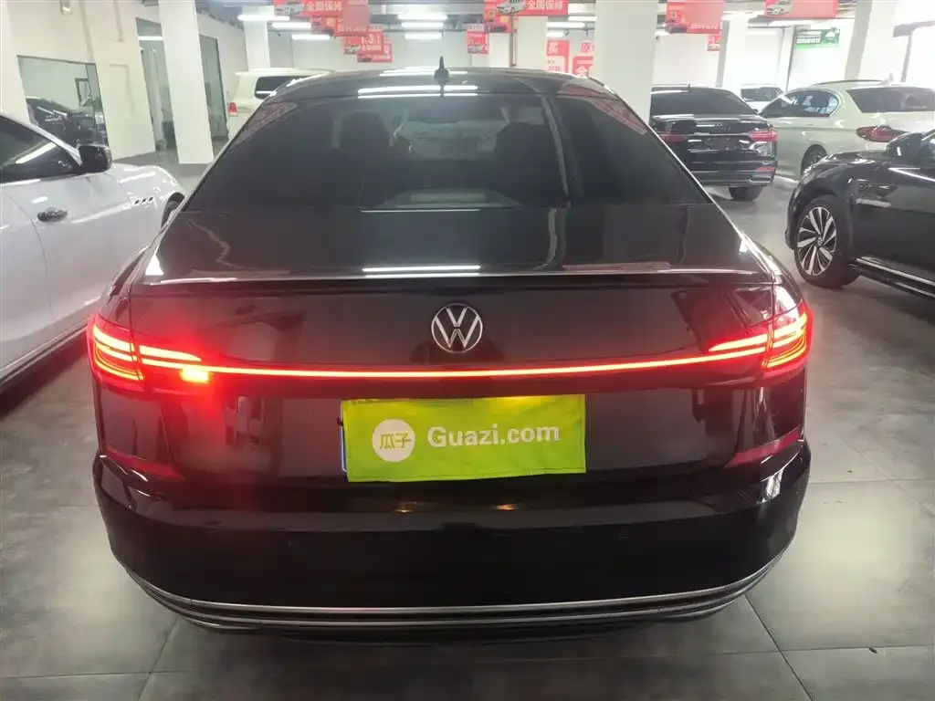 Volkswagen Passat — фото 8