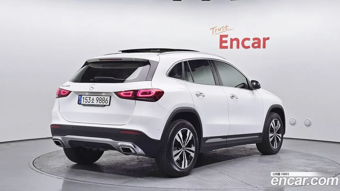 Mercedes-Benz GLA-Class — фото 9