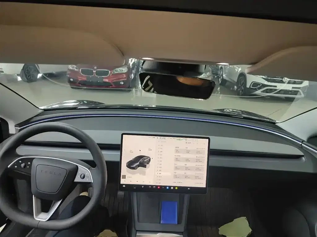 Tesla Model 3 — фото 6