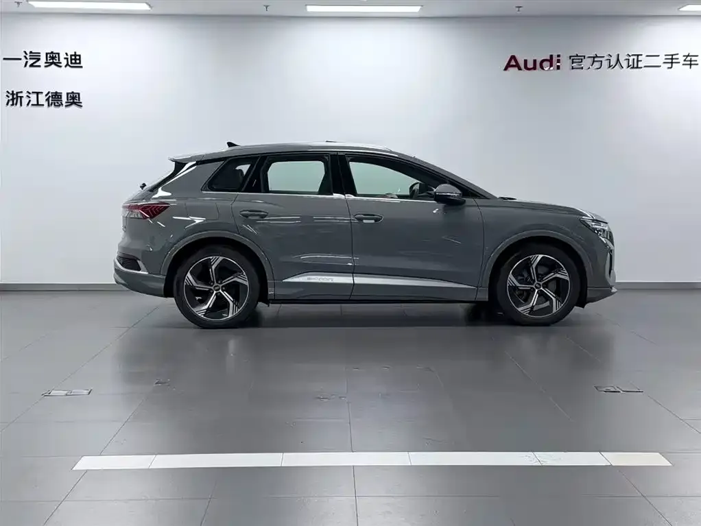 Audi Q4 e-tron — фото 4