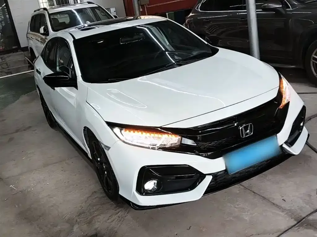 Honda Civic — фото 10