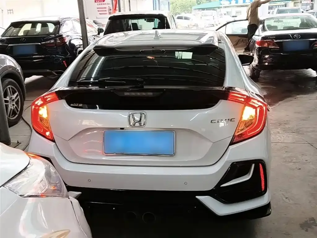 Honda Civic — фото 7