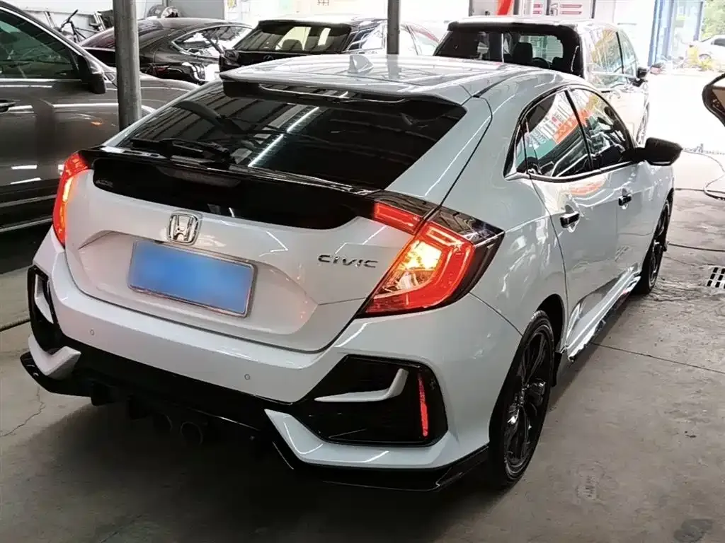 Honda Civic — фото 9
