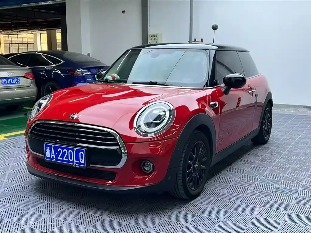 MINI Cooper (3-door) — фото 1
