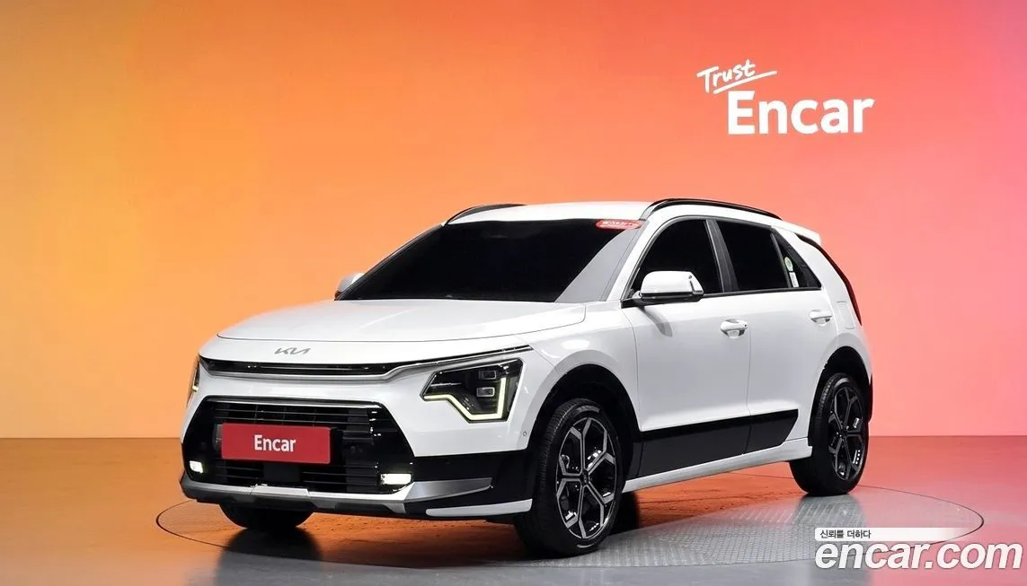 Kia Niro — фото 1