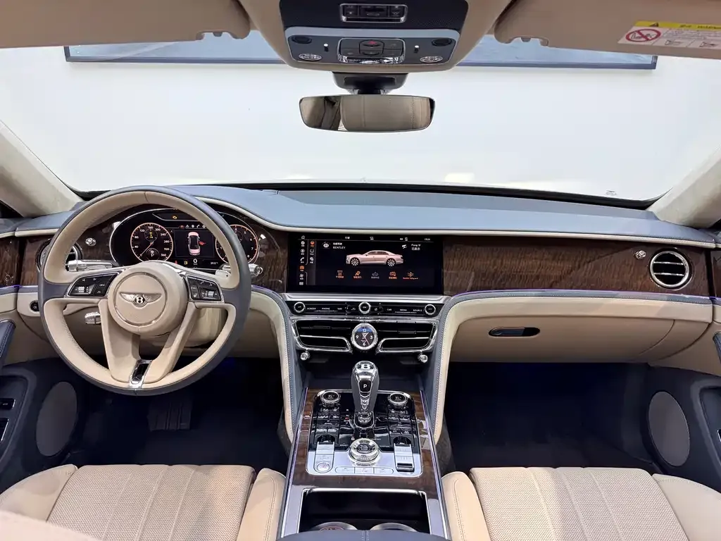 Bentley Flying Spur — фото 3