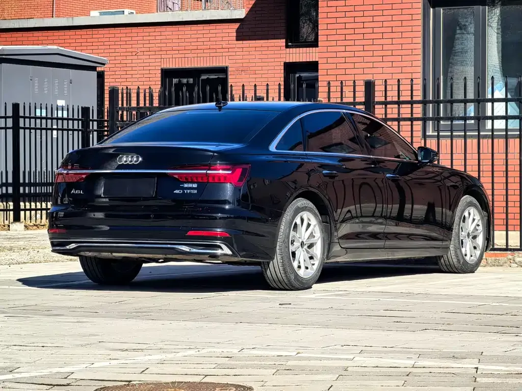 Audi A6L — фото 3