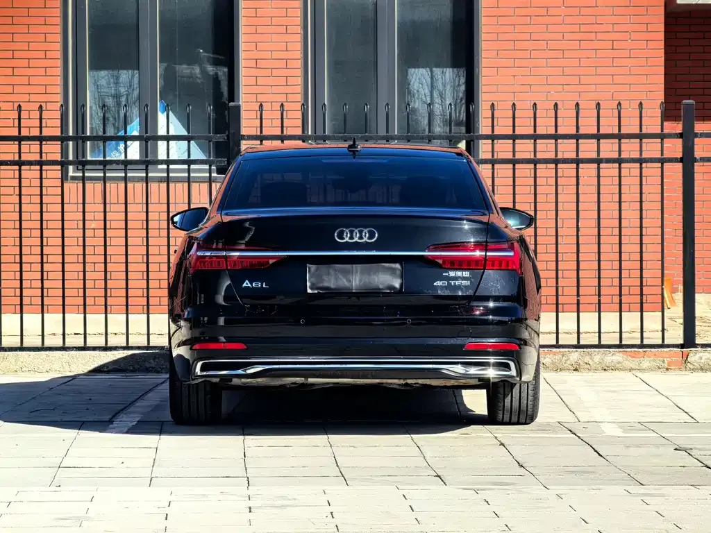 Audi A6L — фото 2