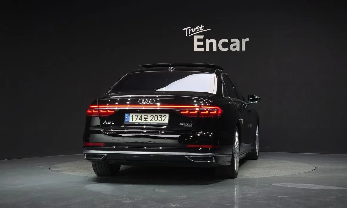 Audi A8 — фото 4