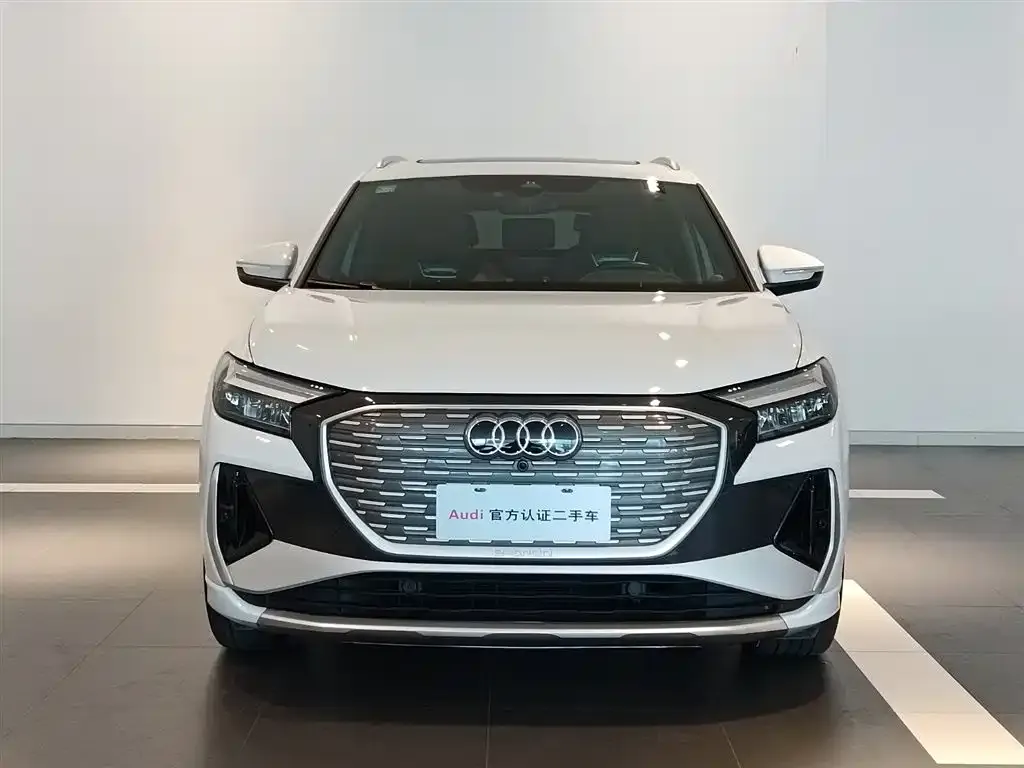 Audi Q4 e-tron — фото 6