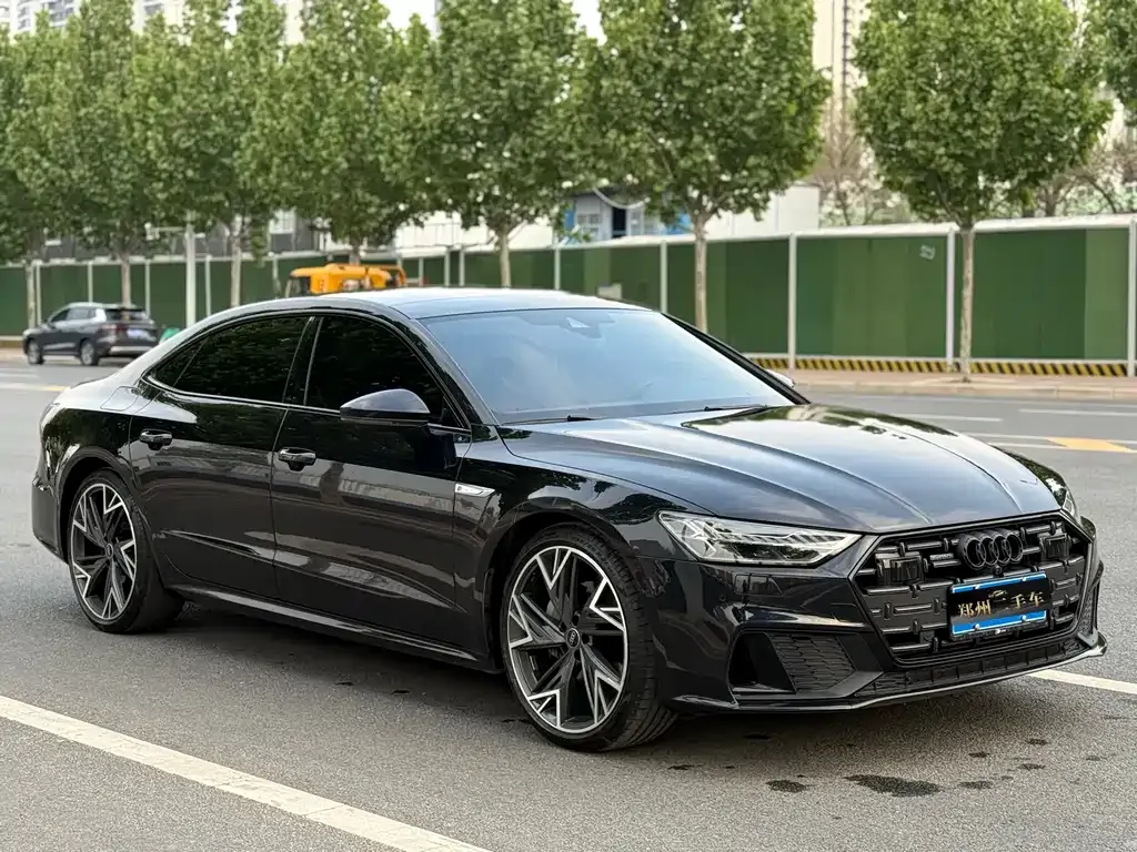 Audi A7L — фото 9