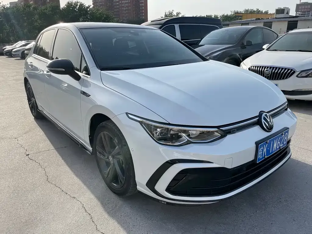 Volkswagen Golf — фото 9