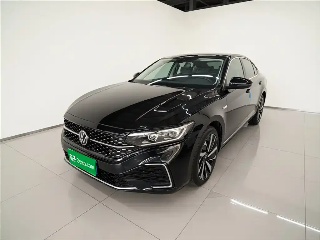 Volkswagen Passat — фото 2