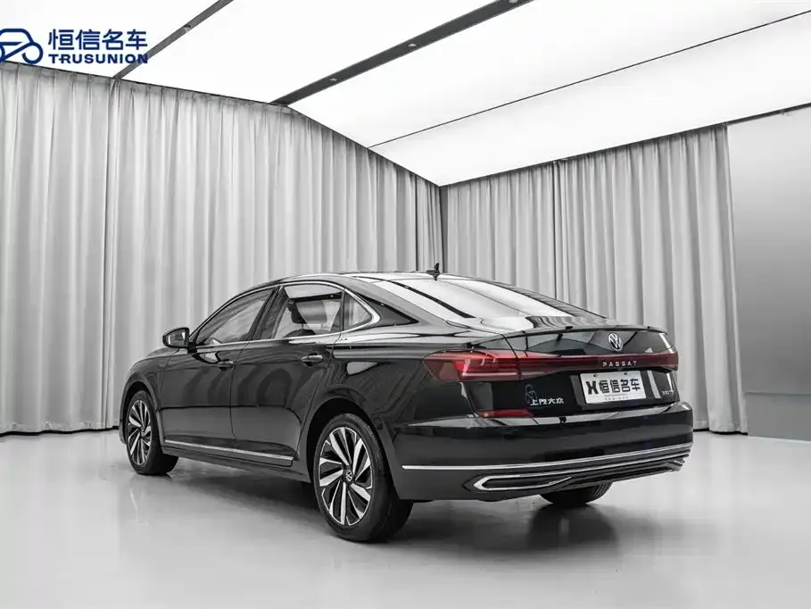 Volkswagen Passat — фото 8