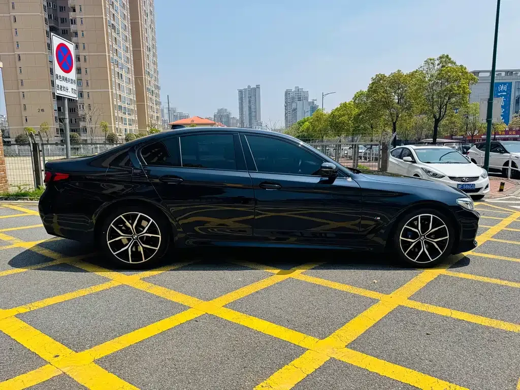 BMW 5 Series (Import) — фото 6