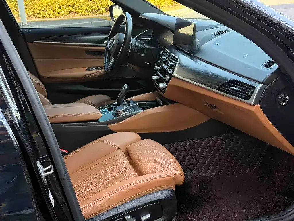 BMW 5 Series (Import) — фото 2