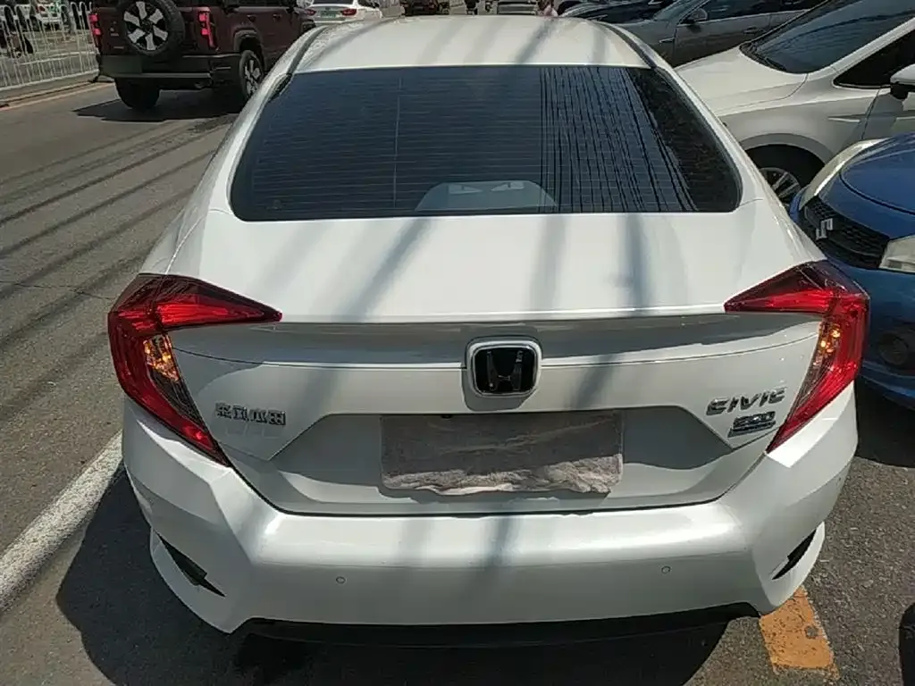 Honda Civic — фото 2