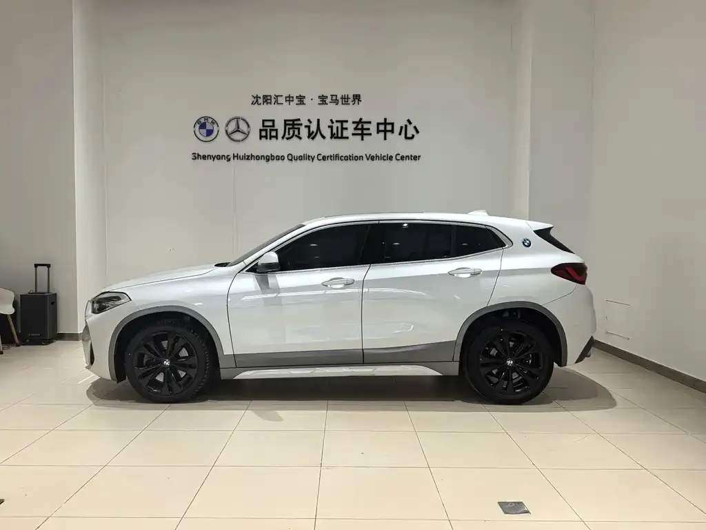 BMW X2 — фото 10