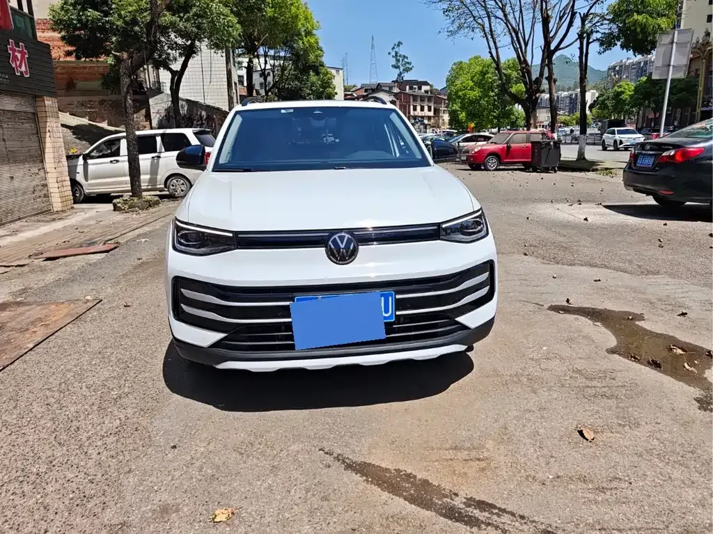 Volkswagen Tharu — фото 8