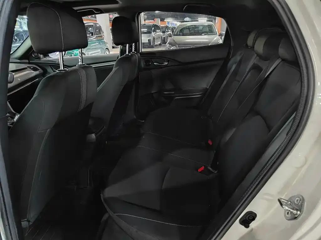 Honda Civic — фото 7