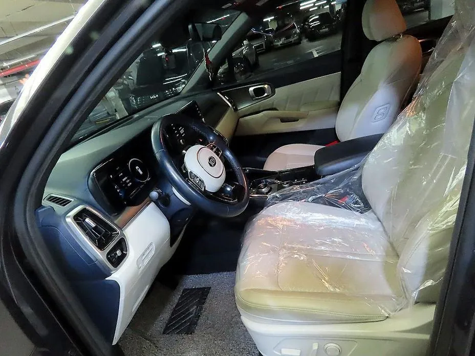 Kia Sorento — фото 10