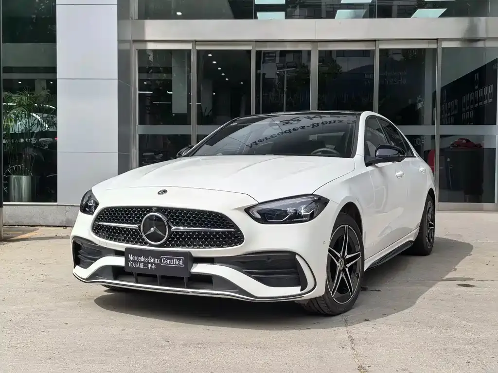 Mercedes-Benz C-Class — фото 1